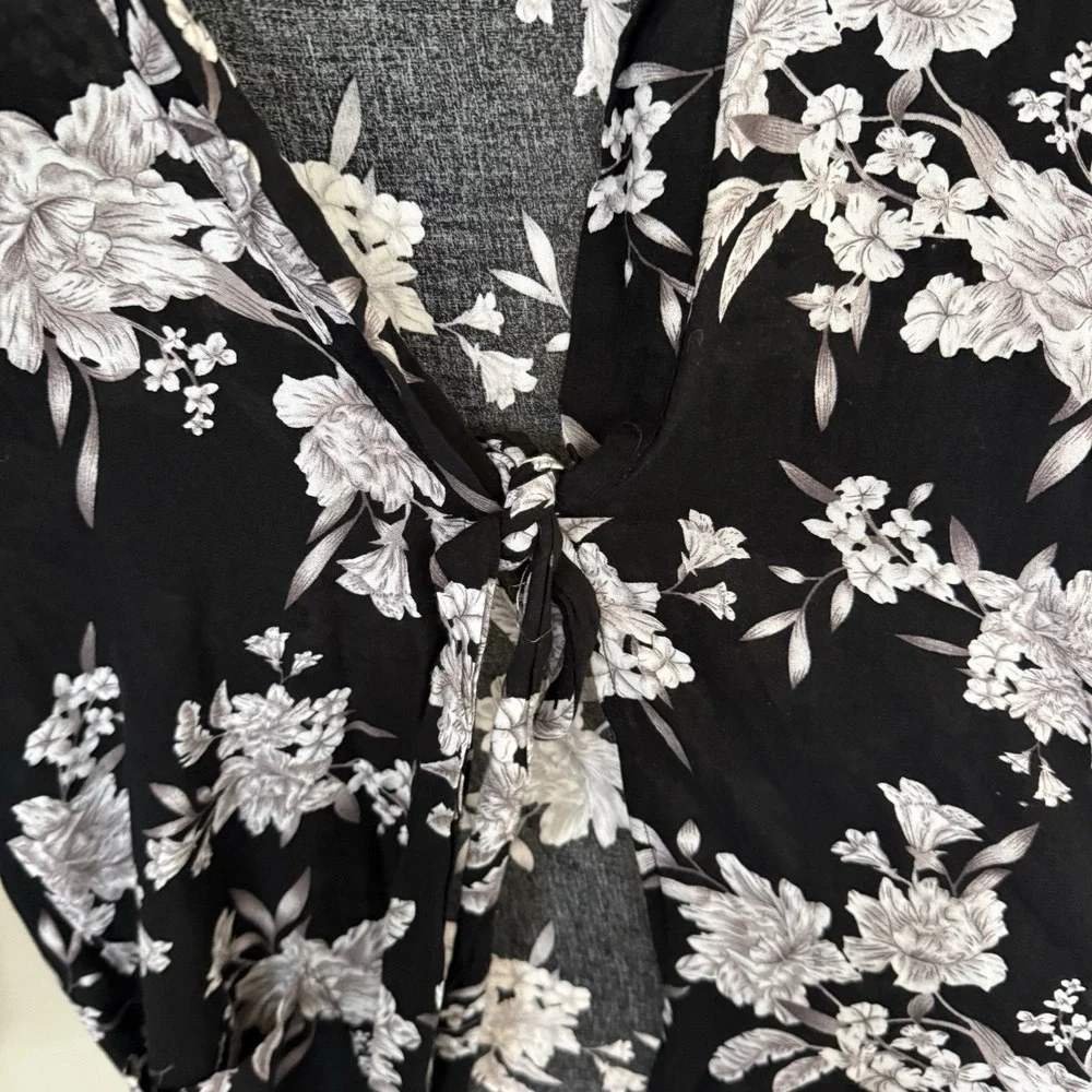 Spiritual Gangster Womens‎ One Size Floral Maya Kimono Robe Cover Up